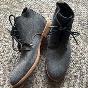 Billy Reid Anderson Desert Boot. New without box. Extra laces included.